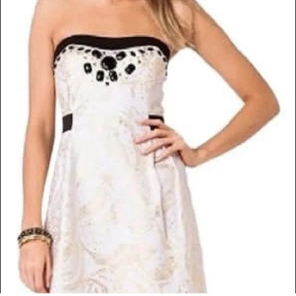 Lilly Pulitzer Strapless Christine dress in Sneak a Peek - Picture 2 of 7